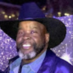 Meet your Posher, Devan